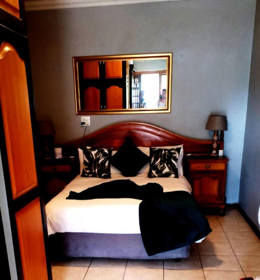 Lagoon Breeze Guest House Knysna Eksteriør bilde